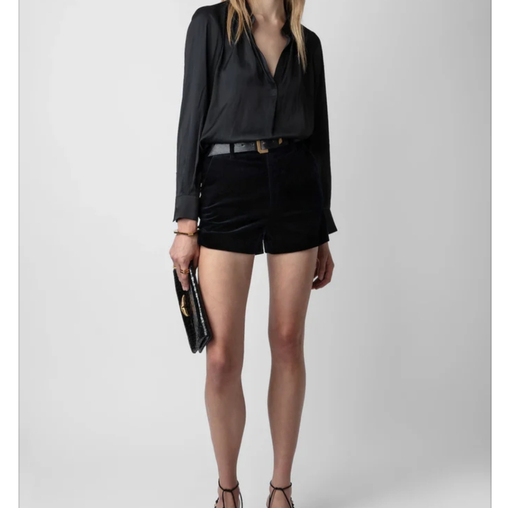 Loft Black Velvet Shorts Sz.2 NWT